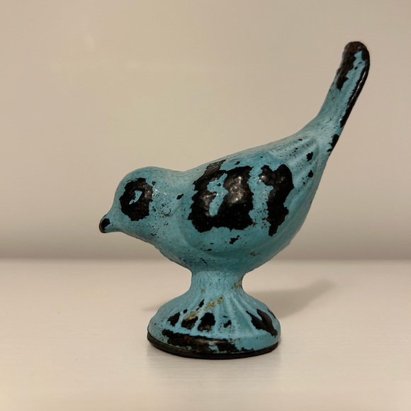 Vintage Cast Iron Turquoise Bird Paperweight Figurine - Picture 2 of 6